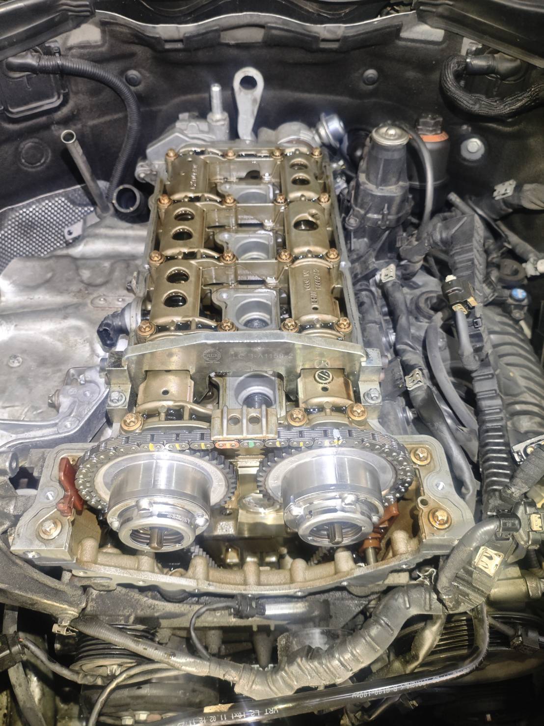 BENZ C200 正時鏈條延伸狀況檢視