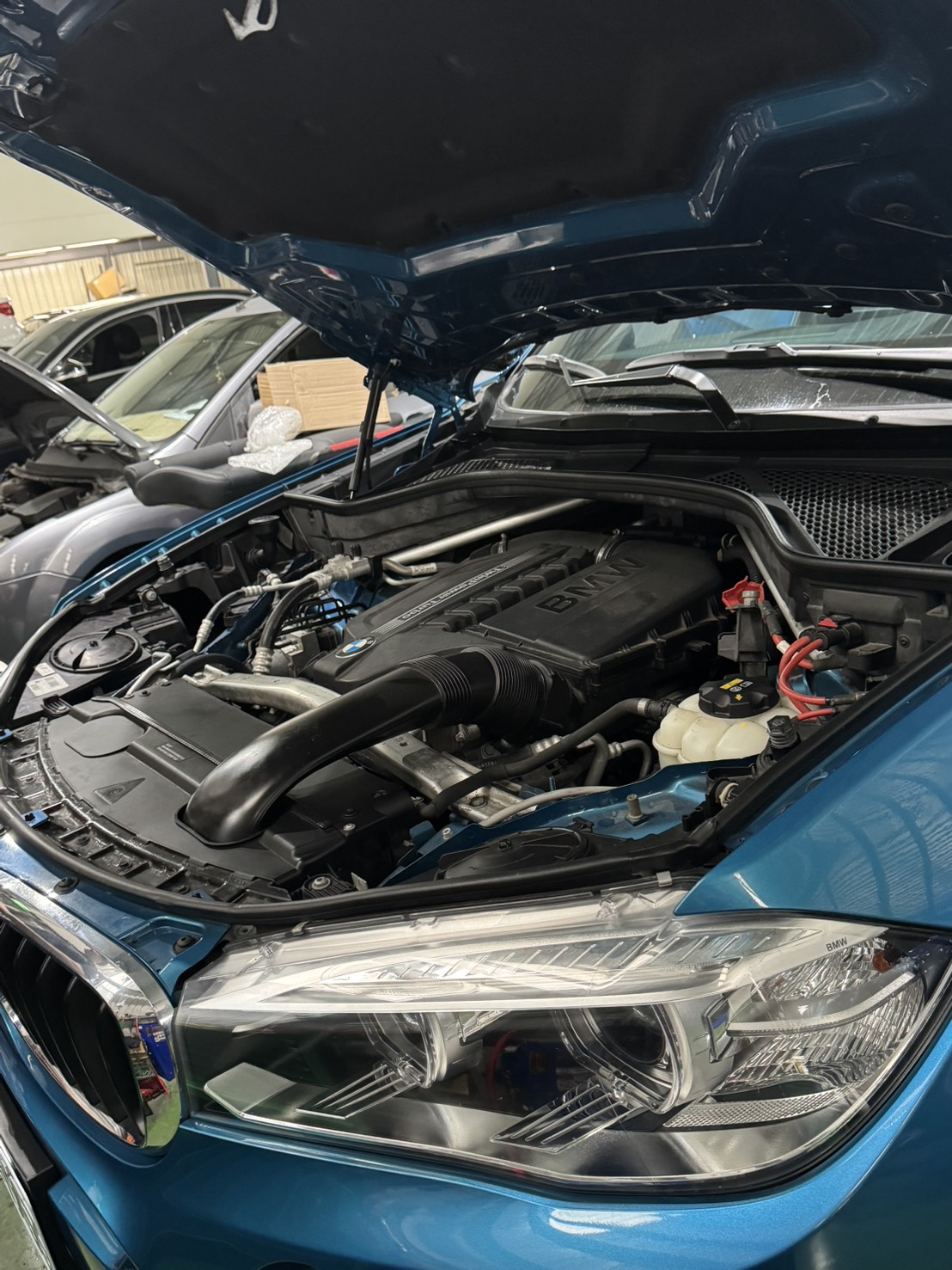 BMW X6 引擎艙進廠狀態|聯承汽車台中