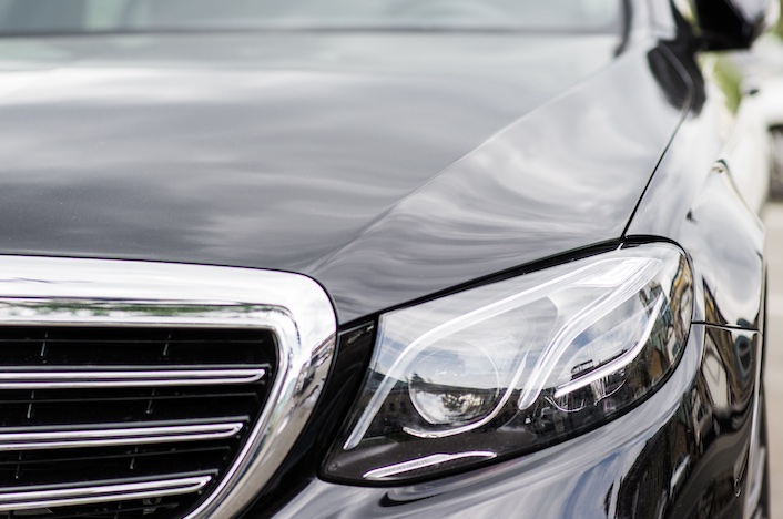 台中BENZ E300保養推薦｜BENZ E300保養從引擎震動、變速箱異音到底盤養護重點